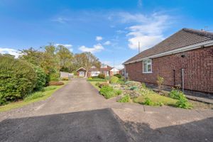 Photo 25- click for photo gallery